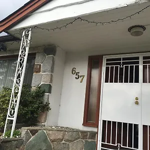 https://churchill-house.vancouver-hotels-bc.net